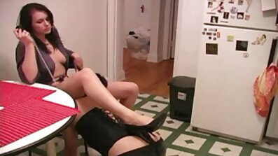 A bunda de uma garota esportiva já está em óleo, site porno brasileiro caseiro o que significa que ela está bem pronta para levar um pau