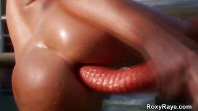Uma seleção de vídeos vídeo de pornô brasileiro caseiro incluindo beldades fetichistas que adoram a humilhação da urina
