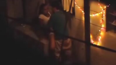Fumando xvideos caseiros brasileiros vídeo amador de uma massagista atraente com tranças