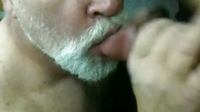 Beijou na vídeo caseiro de sexo brasileiro frente da morena gostosa rough fodeu ela